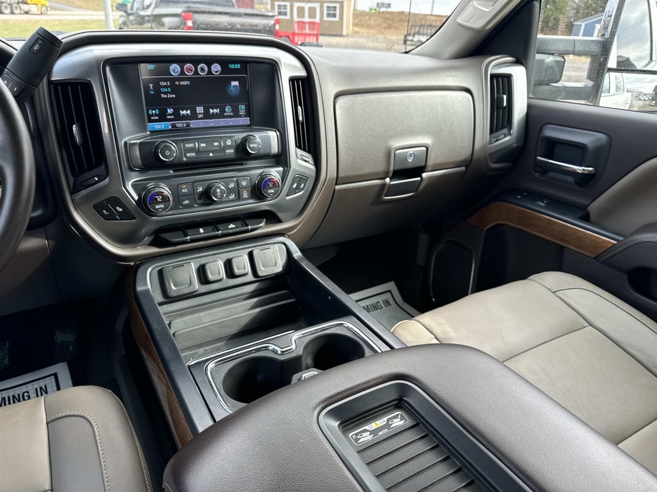 Chevrolet Silverado 1500 2WD Crew Cab 143.5" LTZ w/1LZ 2016