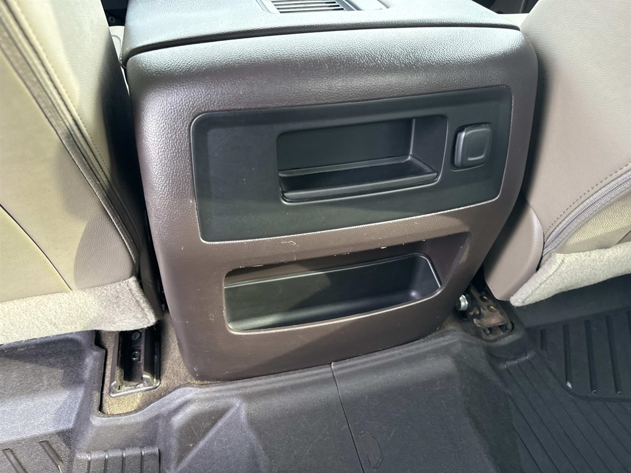 Chevrolet Silverado 1500 2WD Crew Cab 143.5" LTZ w/1LZ 2016