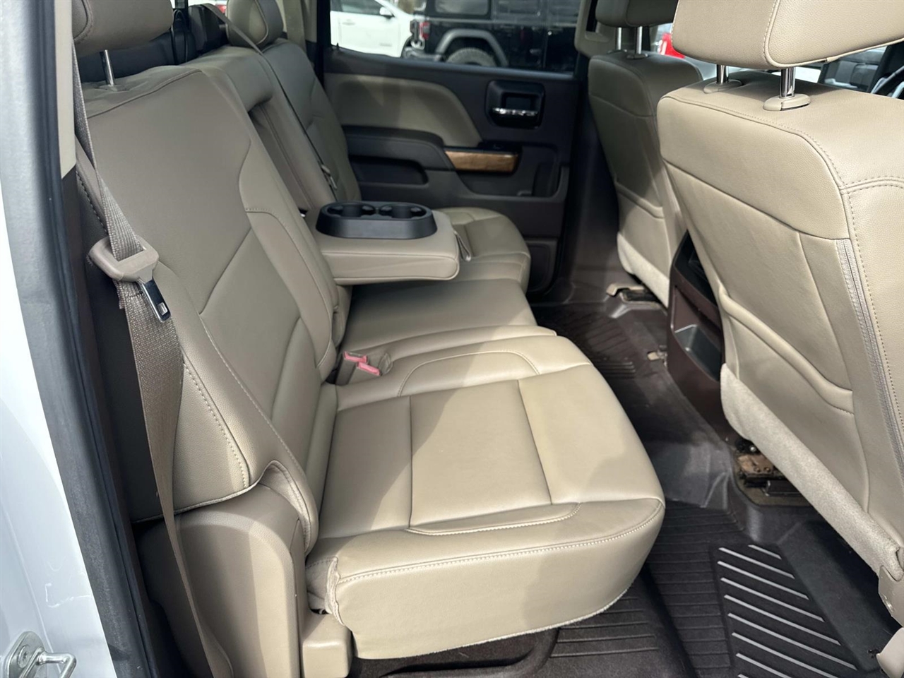 Chevrolet Silverado 1500 2WD Crew Cab 143.5" LTZ w/1LZ 2016