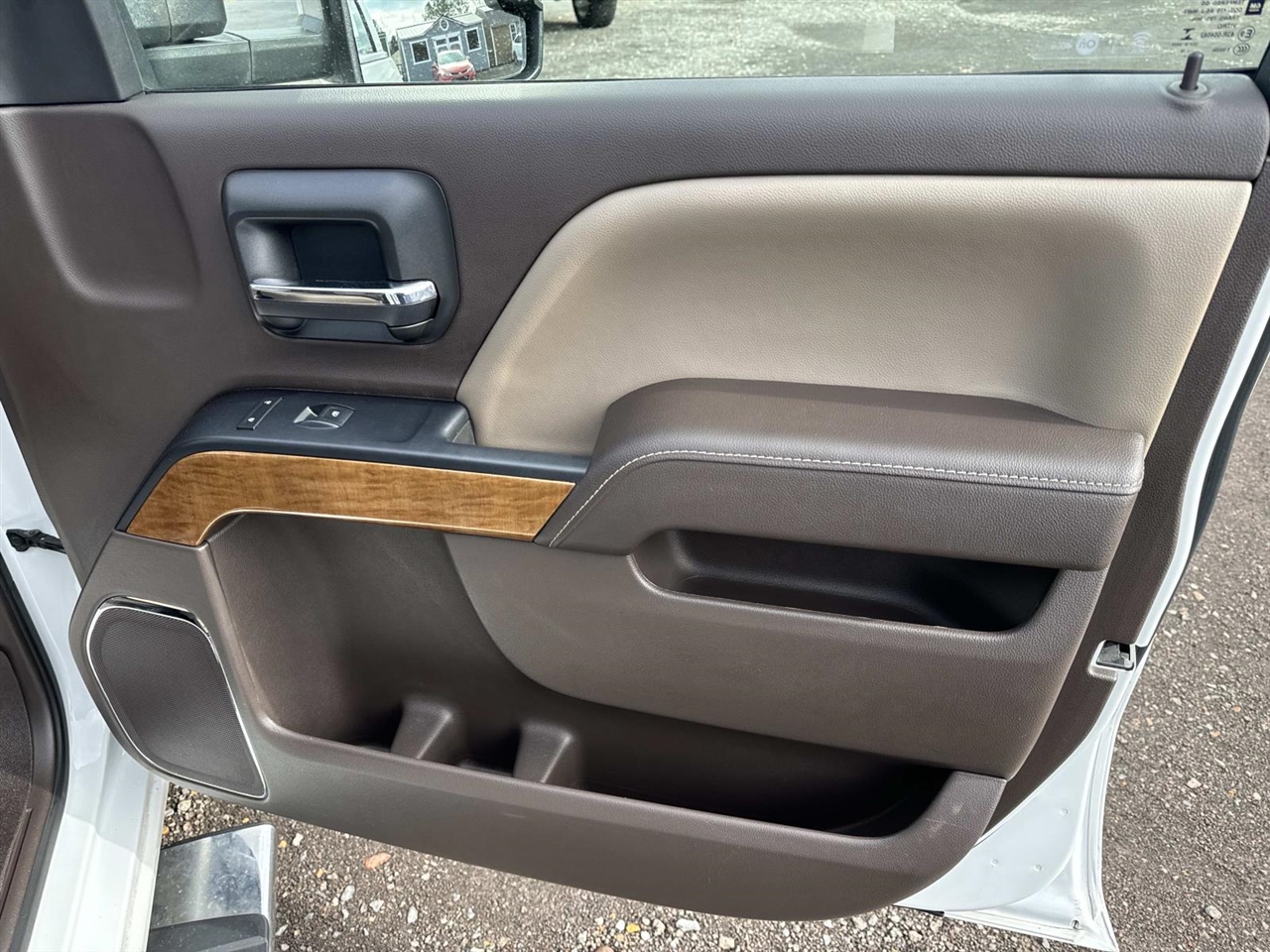 Chevrolet Silverado 1500 2WD Crew Cab 143.5" LTZ w/1LZ 2016