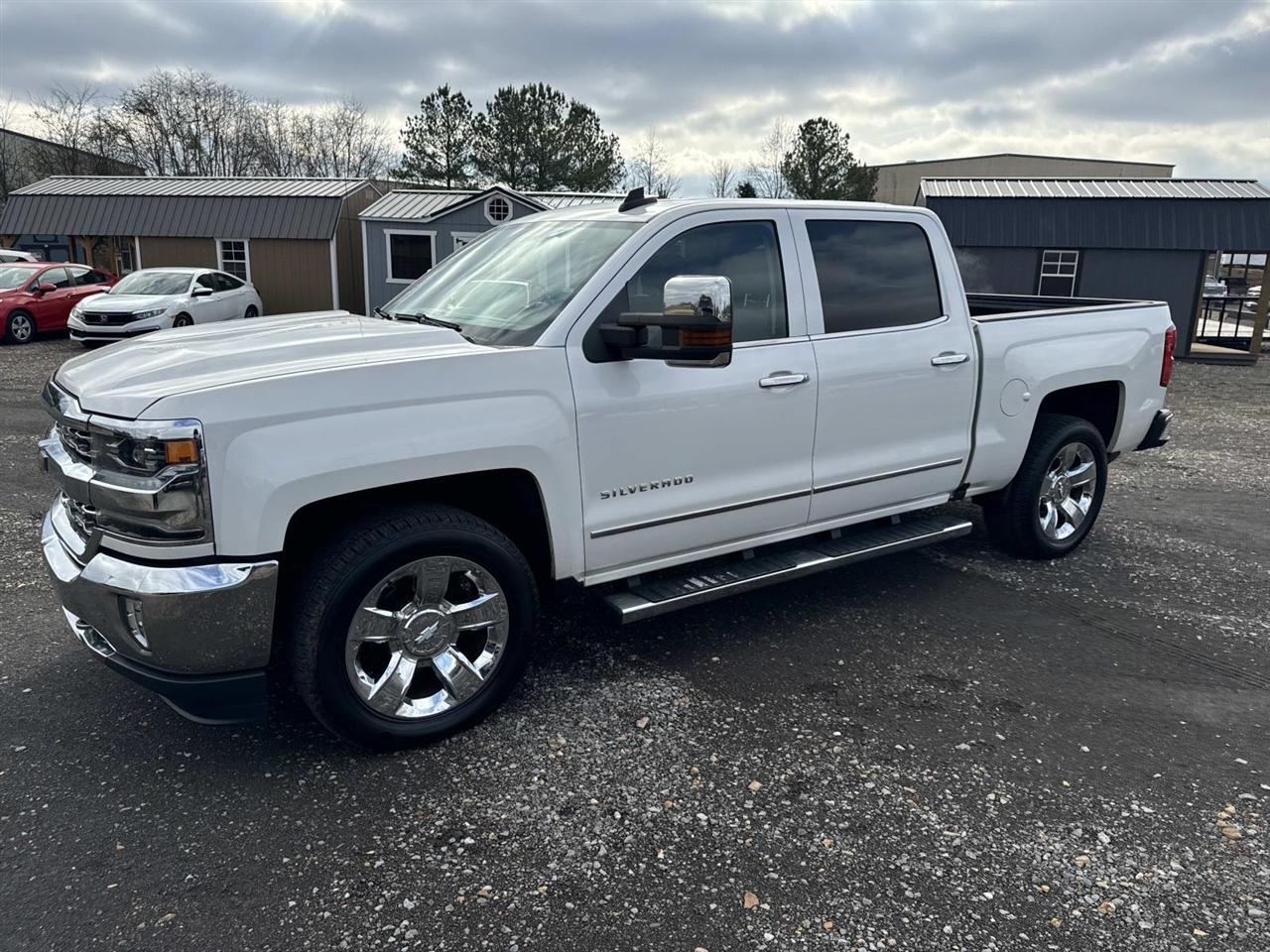 Chevrolet Silverado 1500 2WD Crew Cab 143.5" LTZ w/1LZ 2016