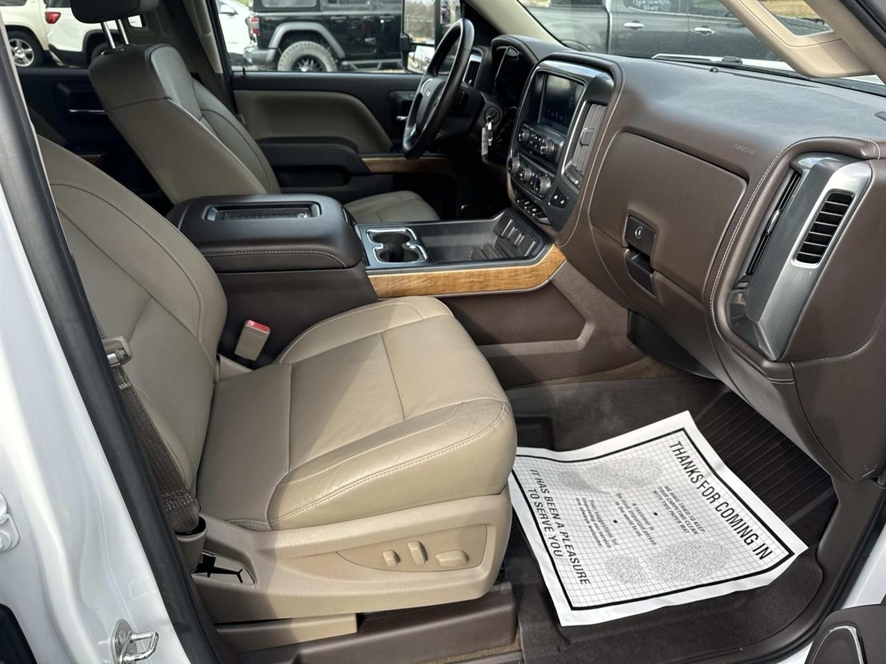 Chevrolet Silverado 1500 2WD Crew Cab 143.5" LTZ w/1LZ 2016