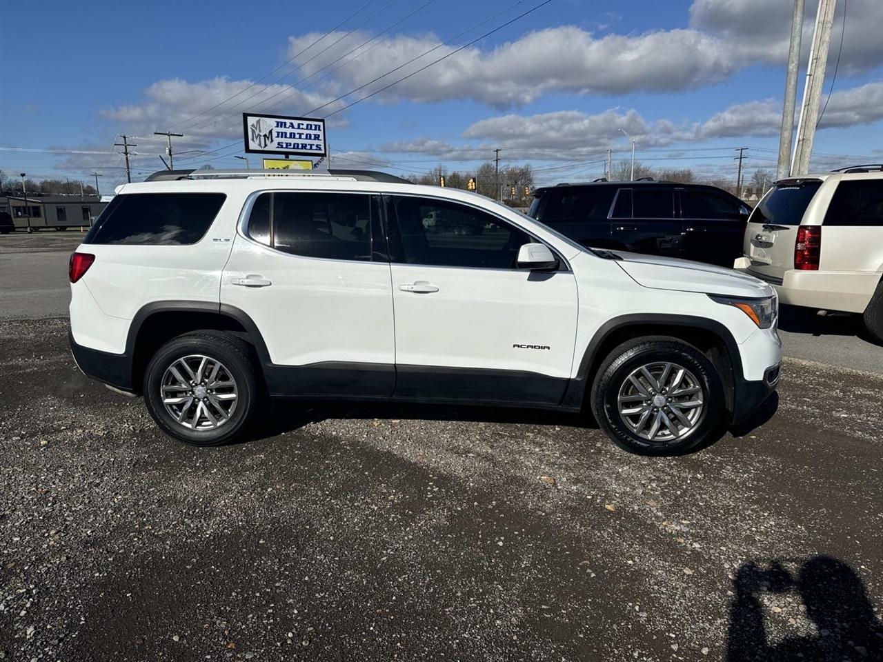 GMC Acadia FWD 4dr SLE w/SLE-2 2018