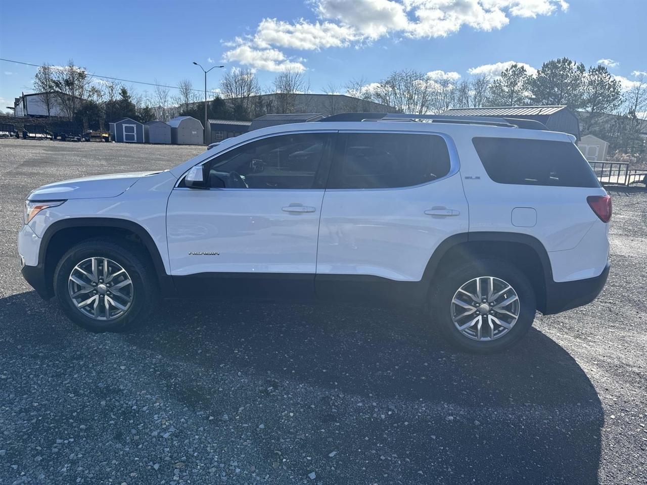 GMC Acadia FWD 4dr SLE w/SLE-2 2018