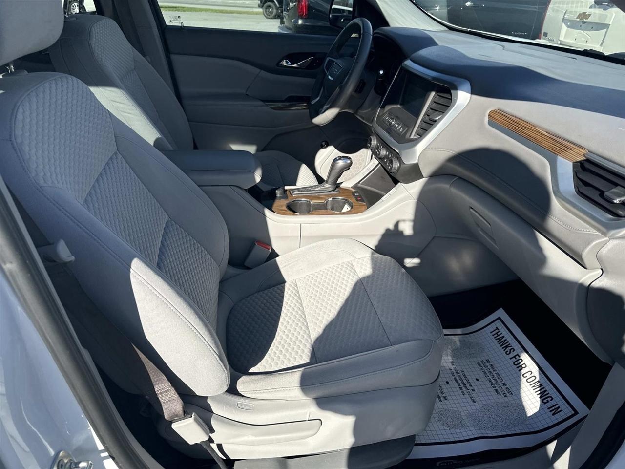 GMC Acadia FWD 4dr SLE w/SLE-2 2018