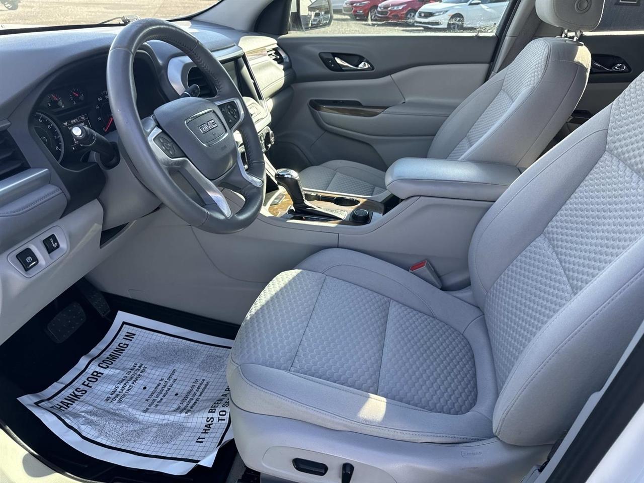 GMC Acadia FWD 4dr SLE w/SLE-2 2018