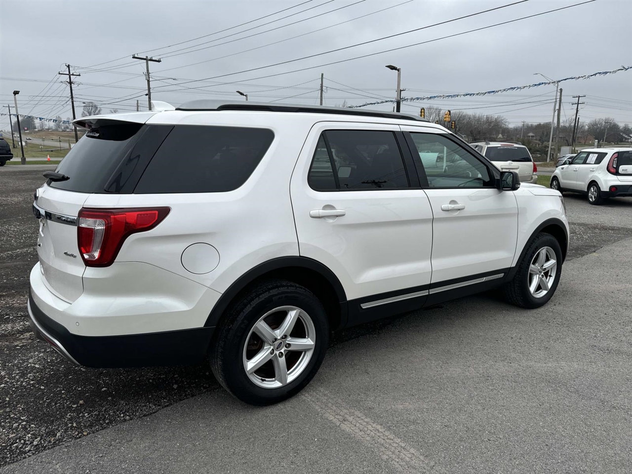 Ford Explorer XLT 4WD 2017
