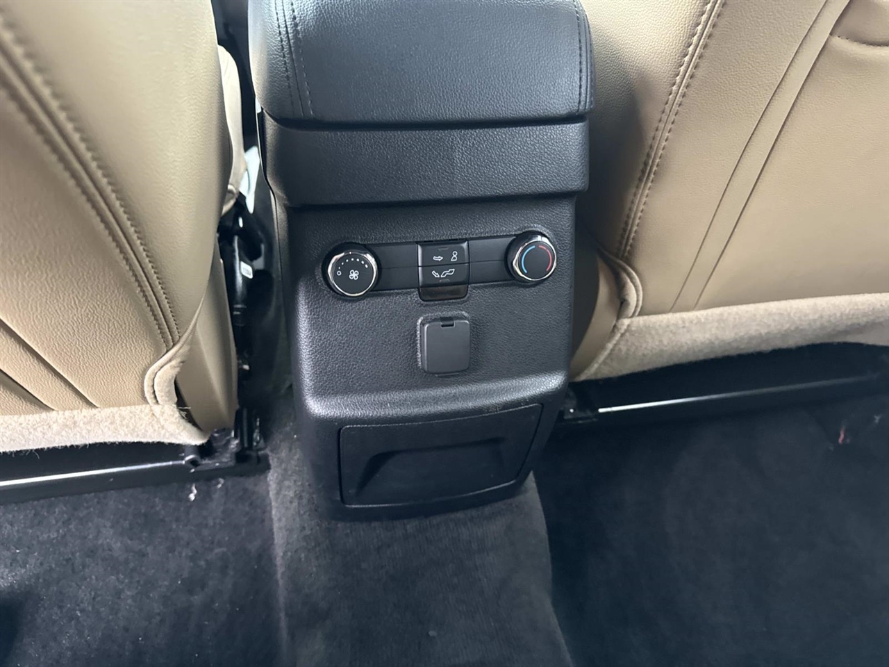 Ford Explorer XLT 4WD 2017