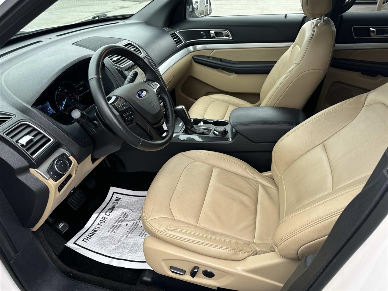 Ford Explorer XLT 4WD 2017