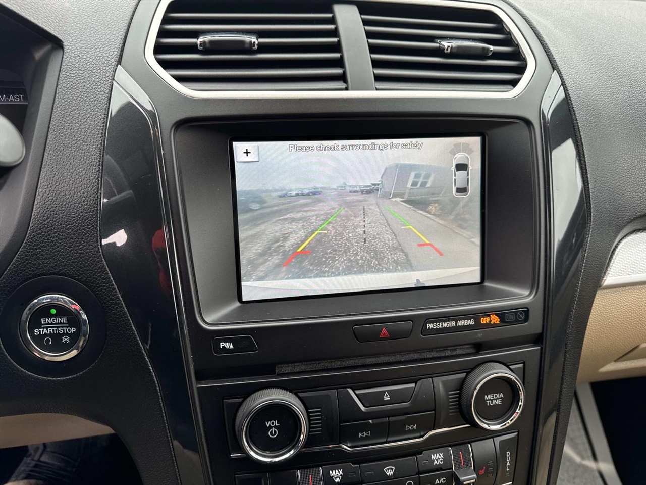 Ford Explorer XLT 4WD 2017