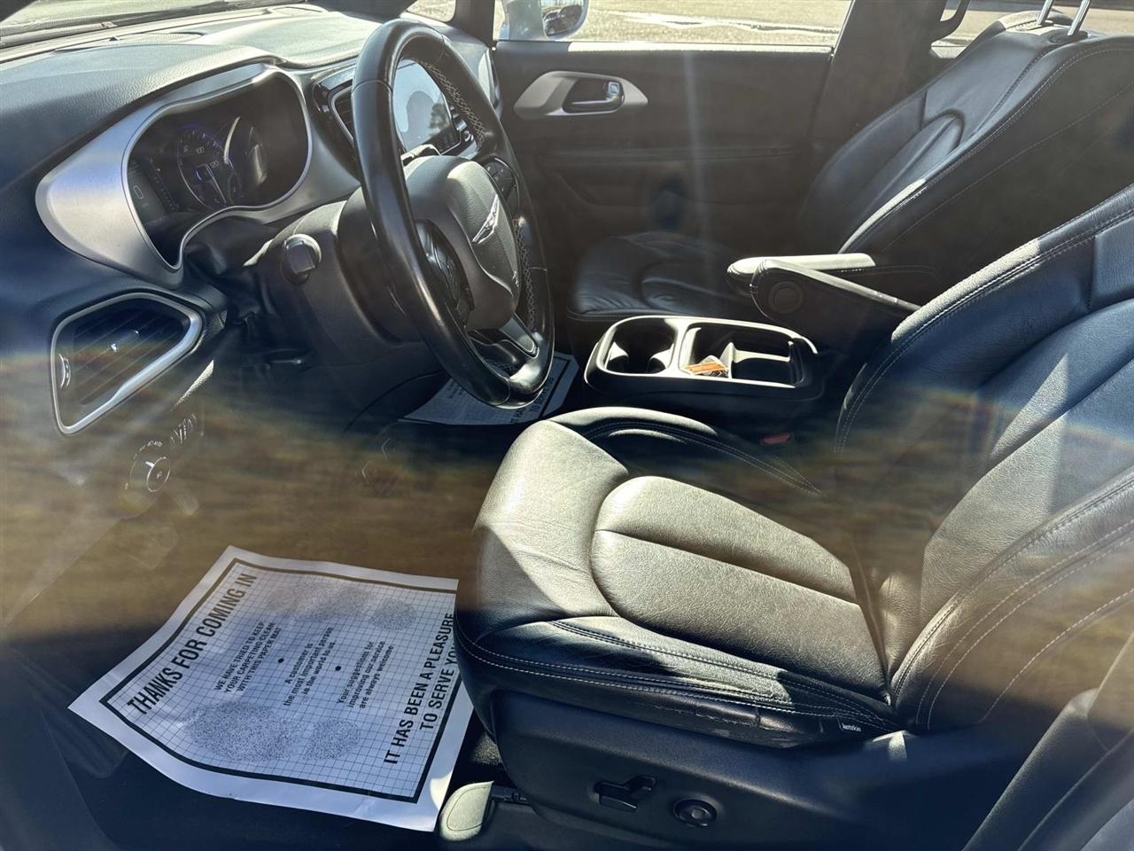 Chrysler Pacifica Touring FWD 2020