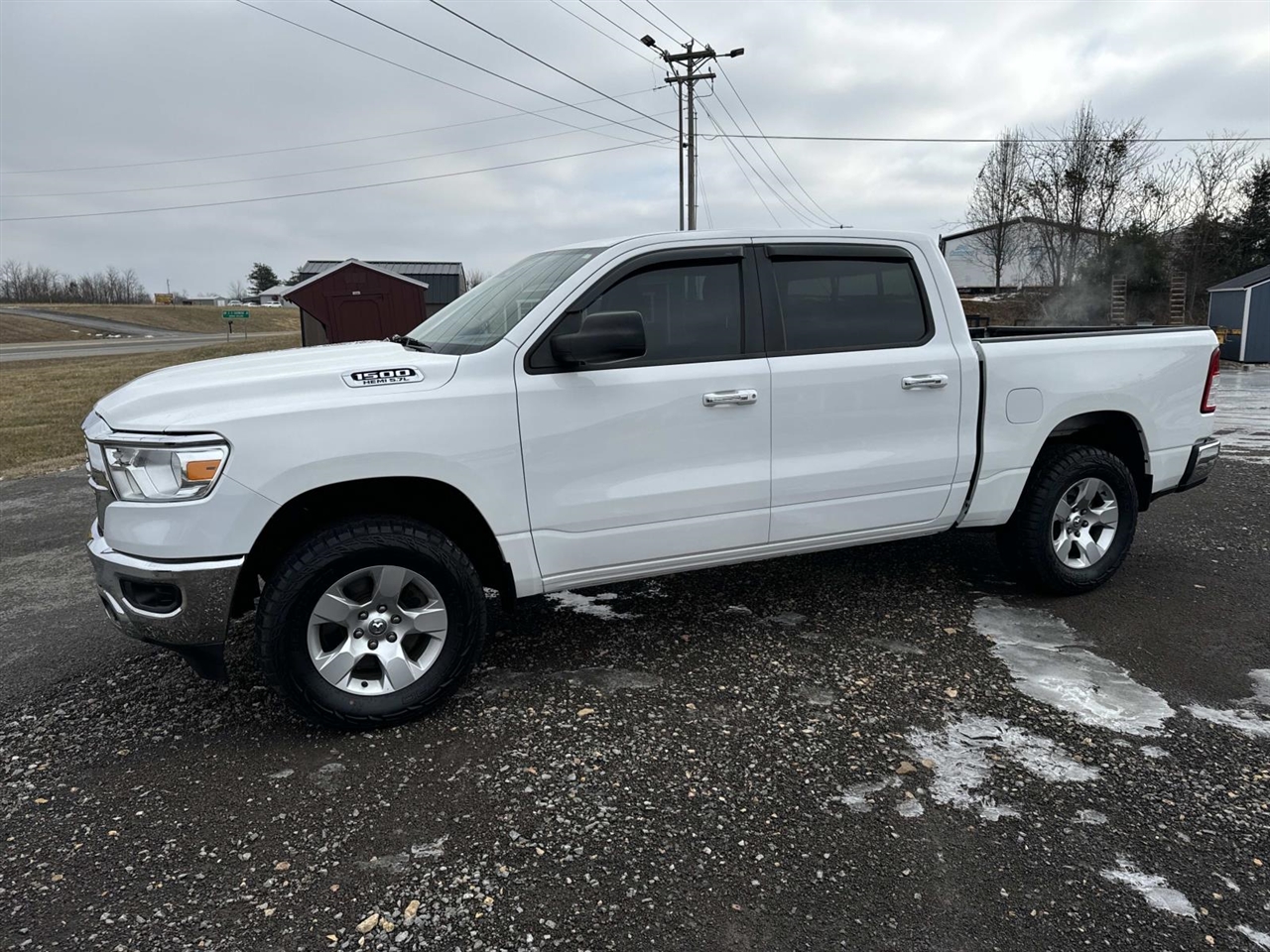 RAM 1500 Big Horn 4x4 Crew Cab 5'7" Box 2020