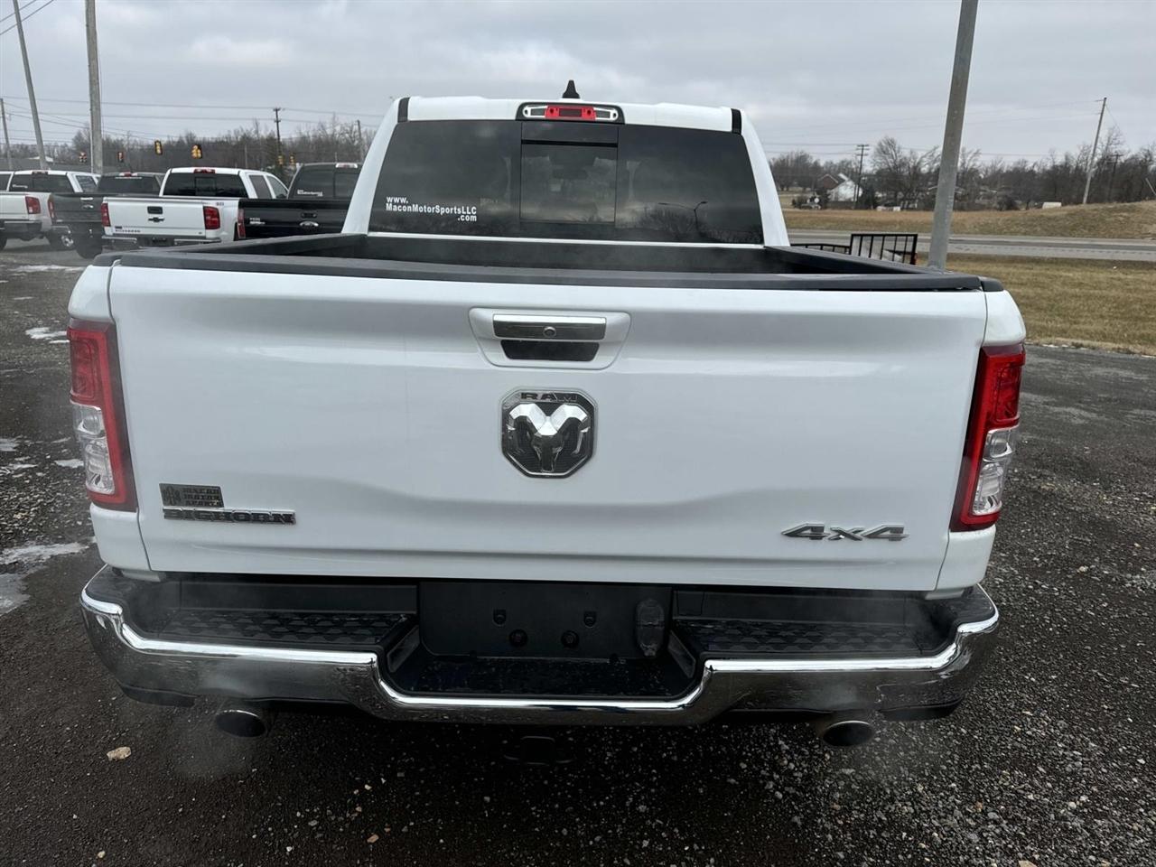 RAM 1500 Big Horn 4x4 Crew Cab 5'7" Box 2020