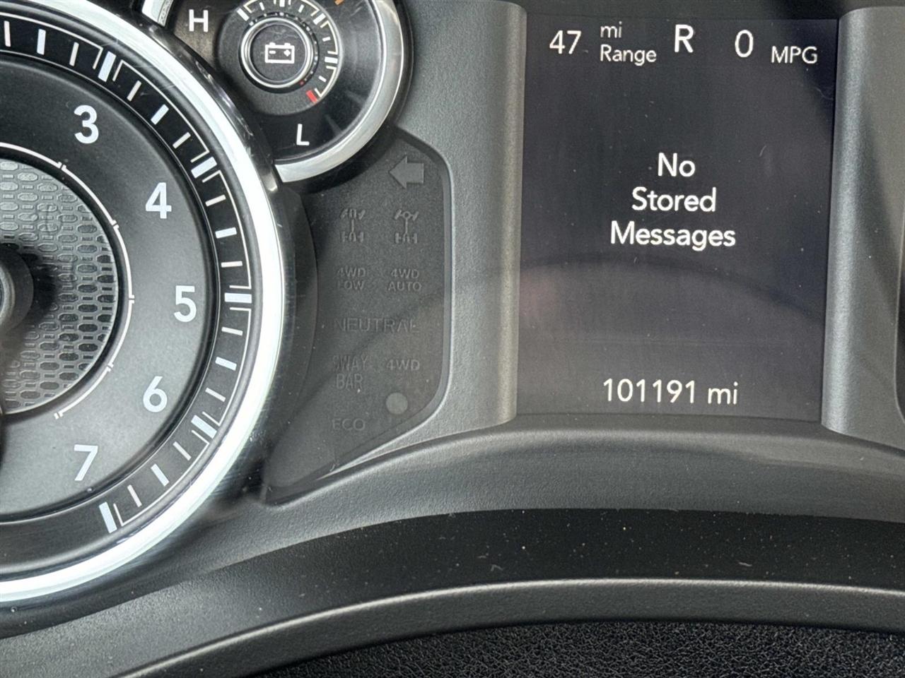 RAM 1500 Big Horn 4x4 Crew Cab 5'7" Box 2020