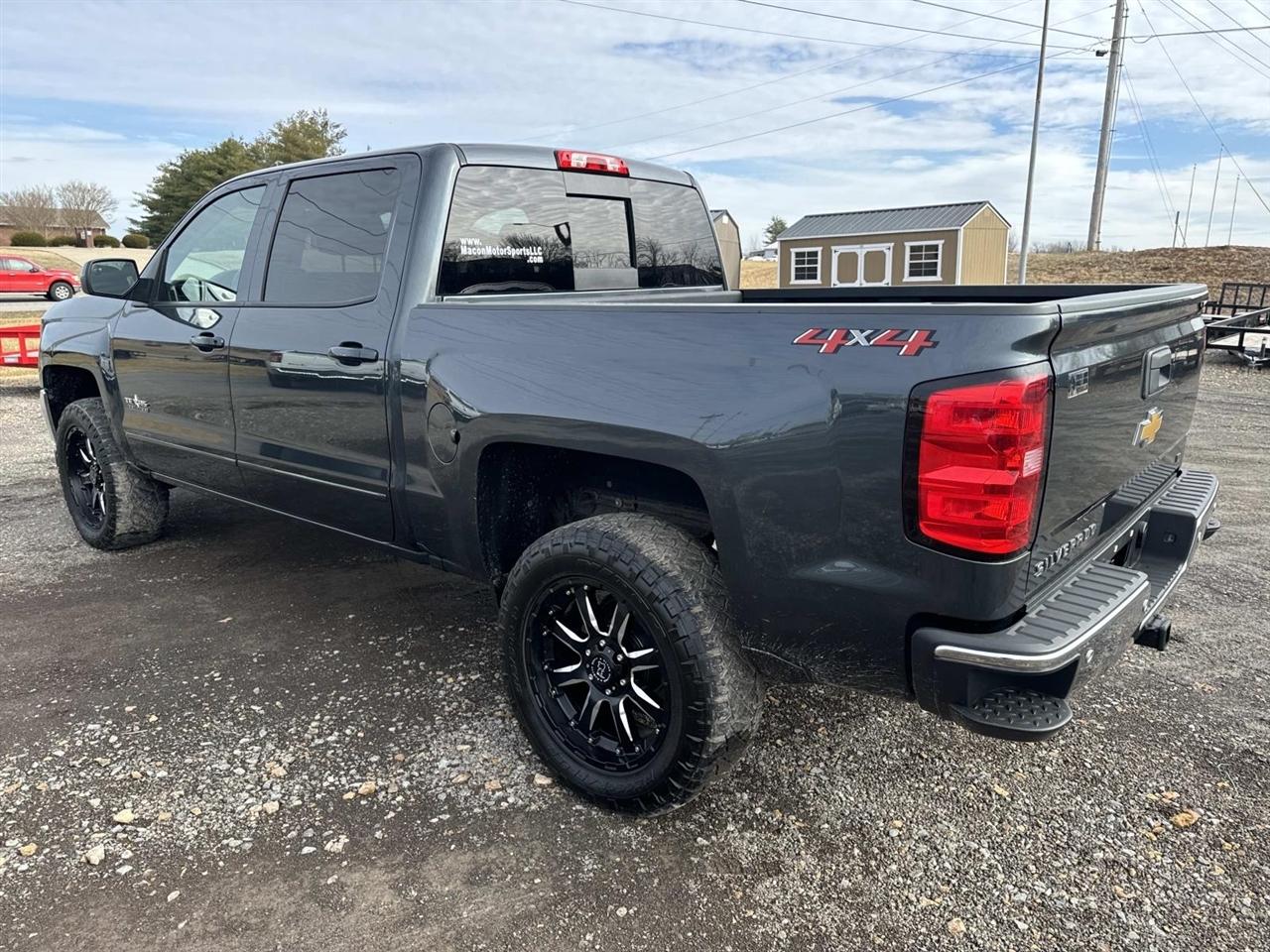 Chevrolet Silverado 1500 4WD Crew Cab 143.5" LT w/1LT 2018