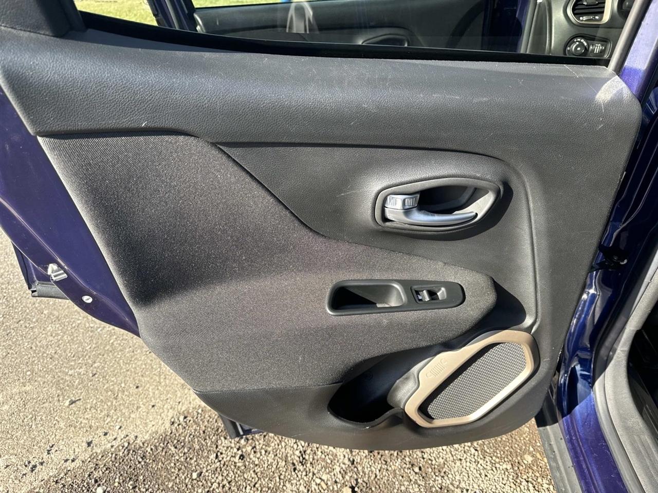 Jeep Renegade 4WD 4dr Latitude 2016