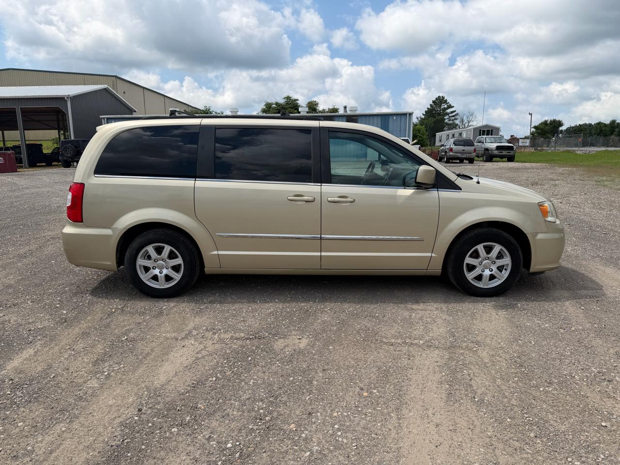 Chrysler Town & Country 4dr Wgn Touring 2011