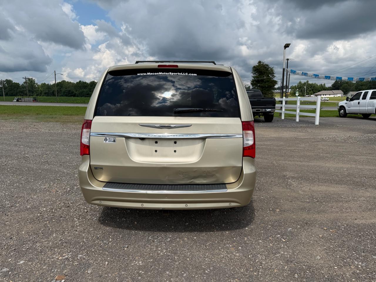 Chrysler Town & Country 4dr Wgn Touring 2011
