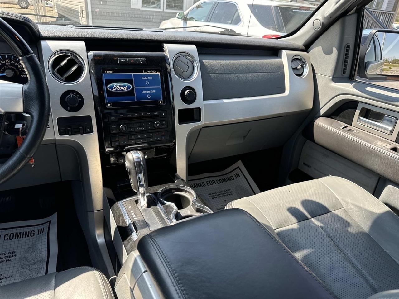 Ford F-150 4WD SuperCrew 145" Platinum 2012