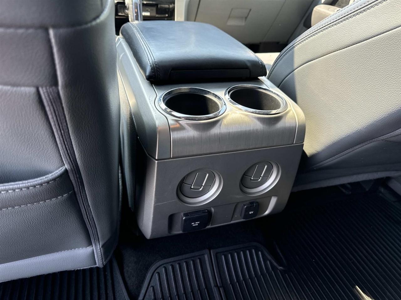 Ford F-150 4WD SuperCrew 145" Platinum 2012