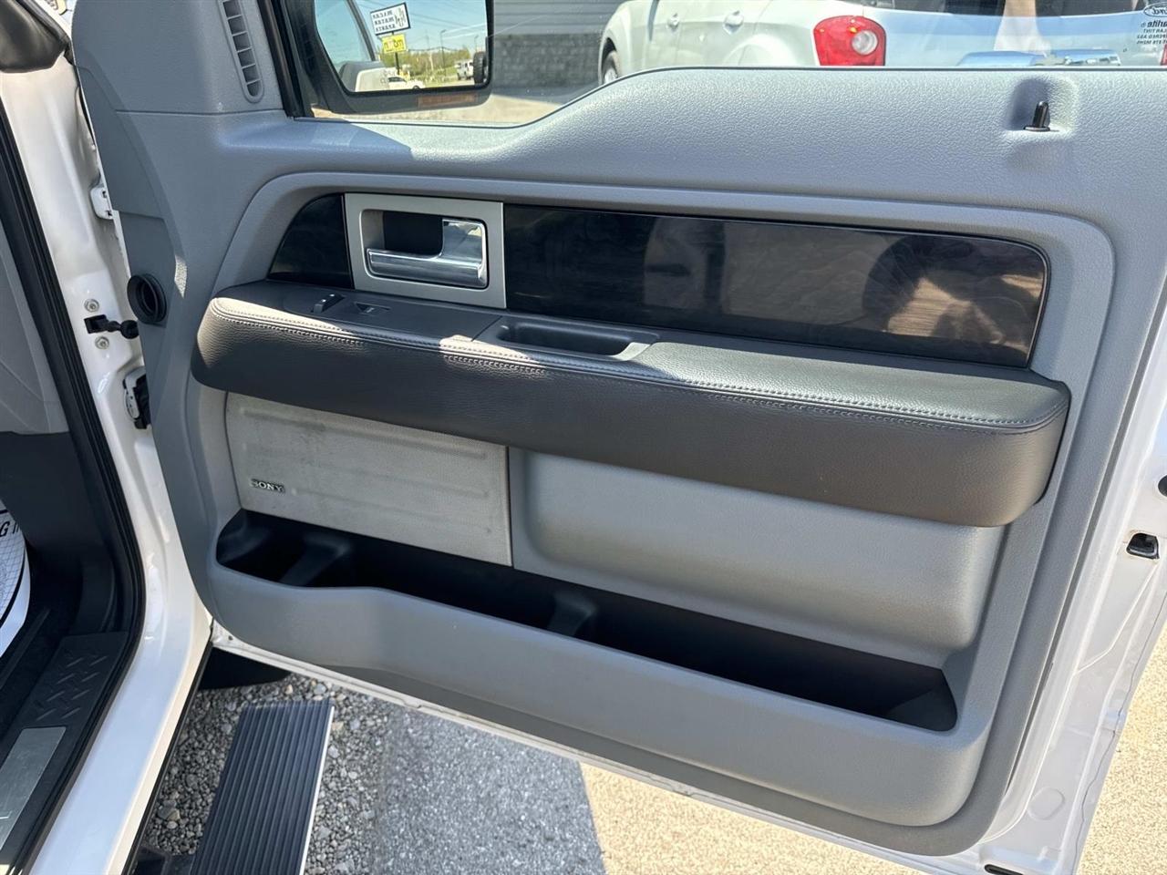 Ford F-150 4WD SuperCrew 145" Platinum 2012