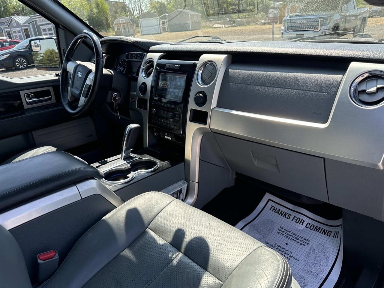 Ford F-150 4WD SuperCrew 145" Platinum 2012