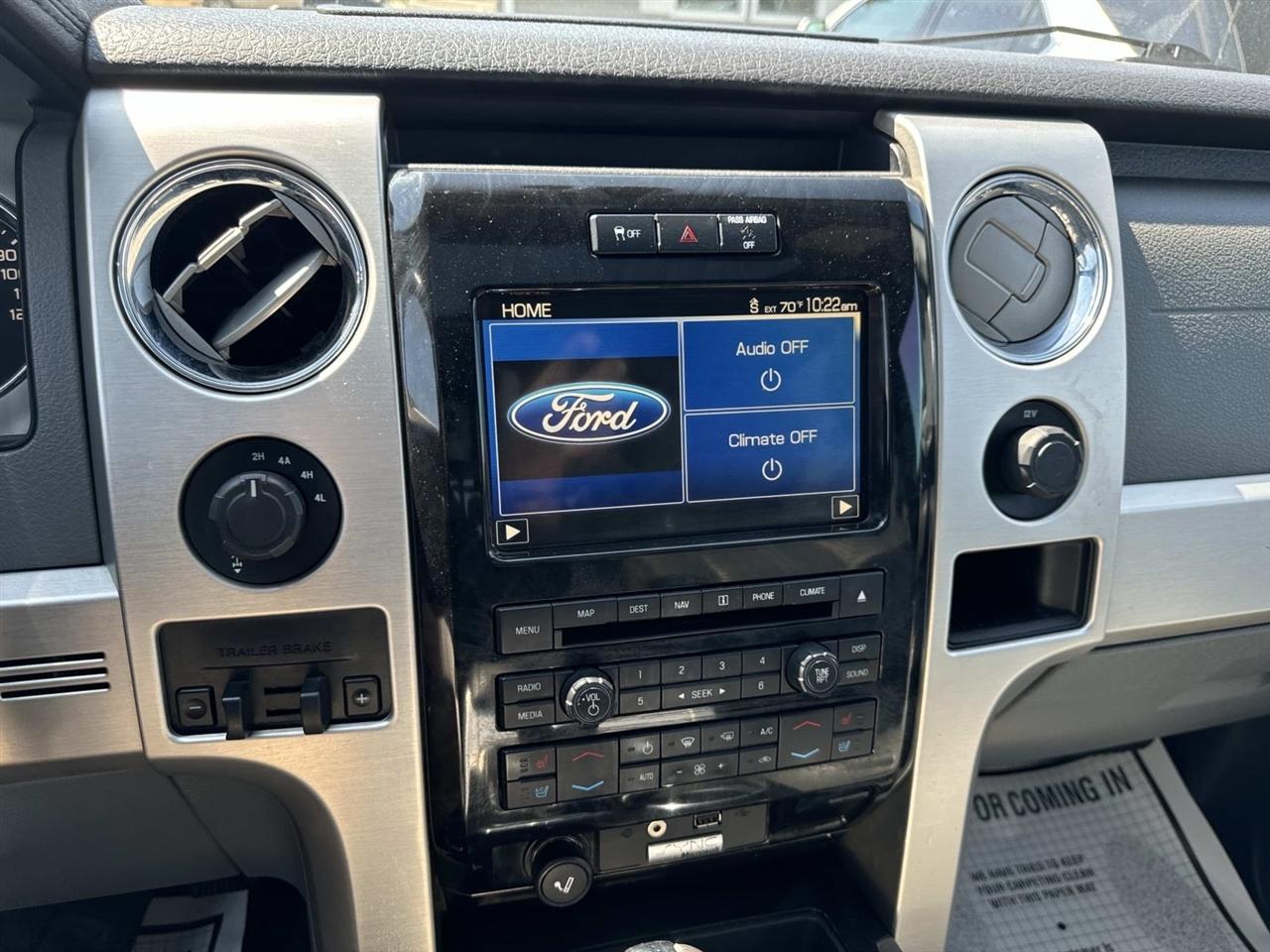 Ford F-150 4WD SuperCrew 145" Platinum 2012