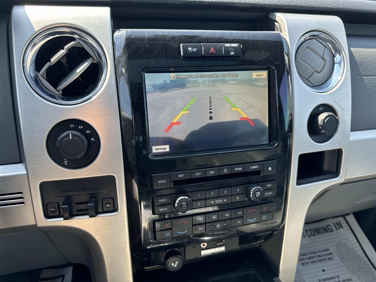 Ford F-150 4WD SuperCrew 145" Platinum 2012