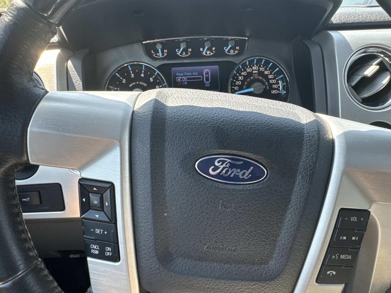 Ford F-150 4WD SuperCrew 145" Platinum 2012