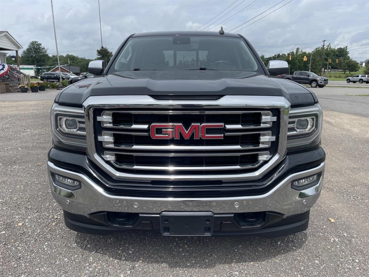 GMC Sierra 1500 4WD Crew Cab 143.5" SLT 2018