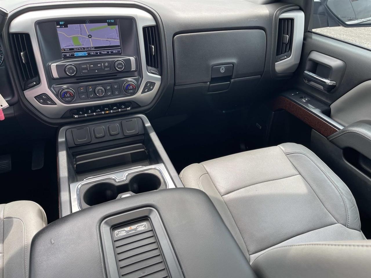 GMC Sierra 1500 4WD Crew Cab 143.5" SLT 2018