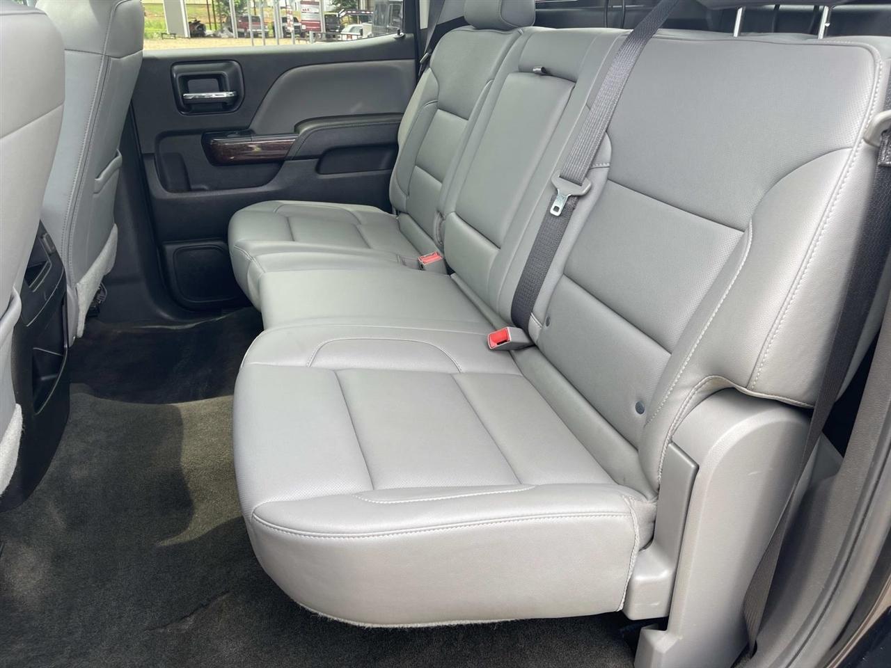 GMC Sierra 1500 4WD Crew Cab 143.5" SLT 2018