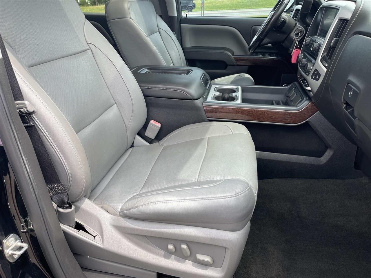 GMC Sierra 1500 4WD Crew Cab 143.5" SLT 2018