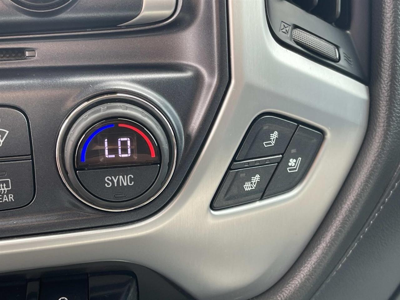 GMC Sierra 1500 4WD Crew Cab 143.5" SLT 2018