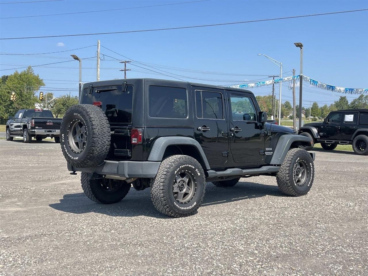Jeep Wrangler Unlimited 4WD 4dr Sport 2013