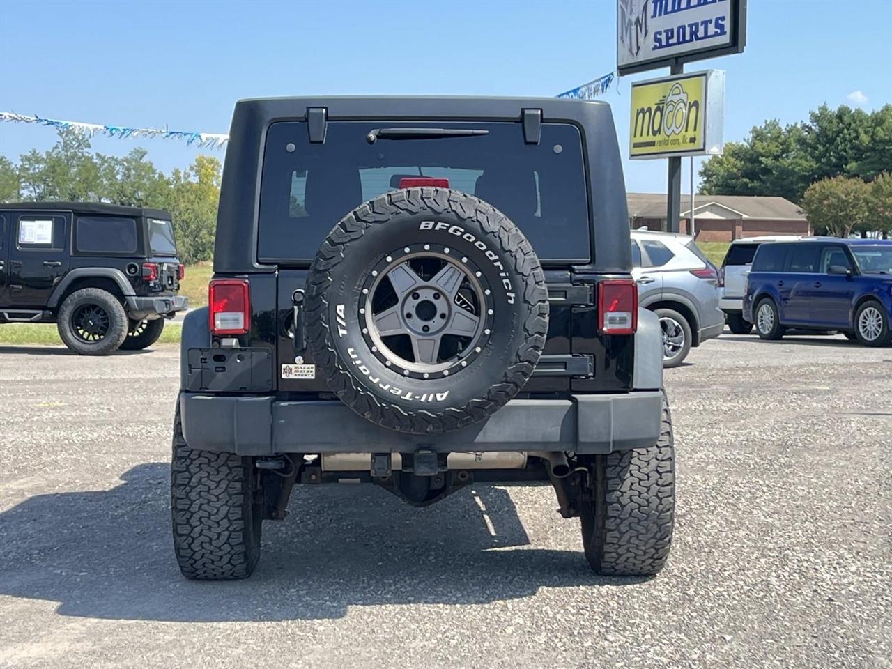 Jeep Wrangler Unlimited 4WD 4dr Sport 2013