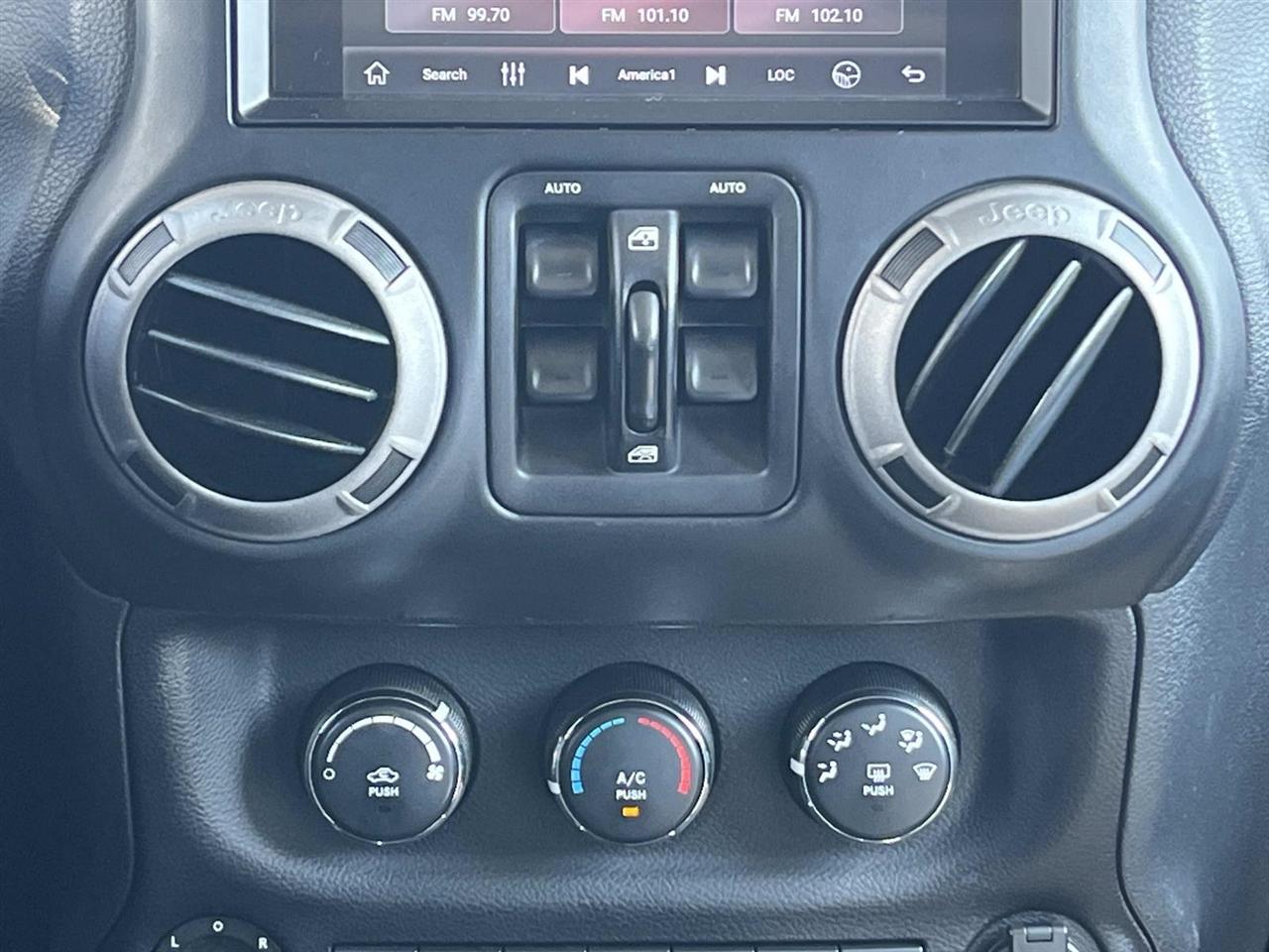 Jeep Wrangler Unlimited 4WD 4dr Sport 2013
