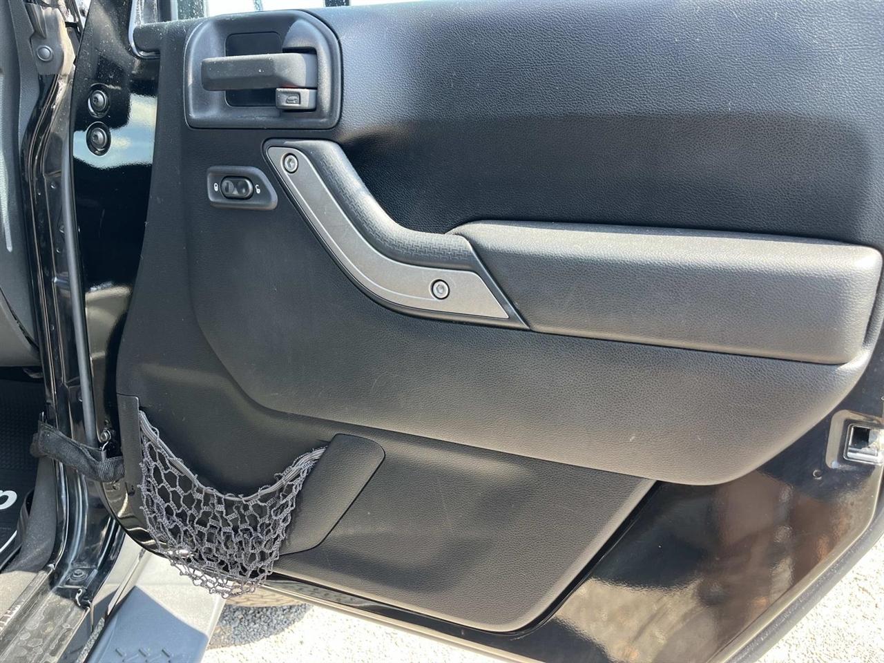 Jeep Wrangler Unlimited 4WD 4dr Sport 2013