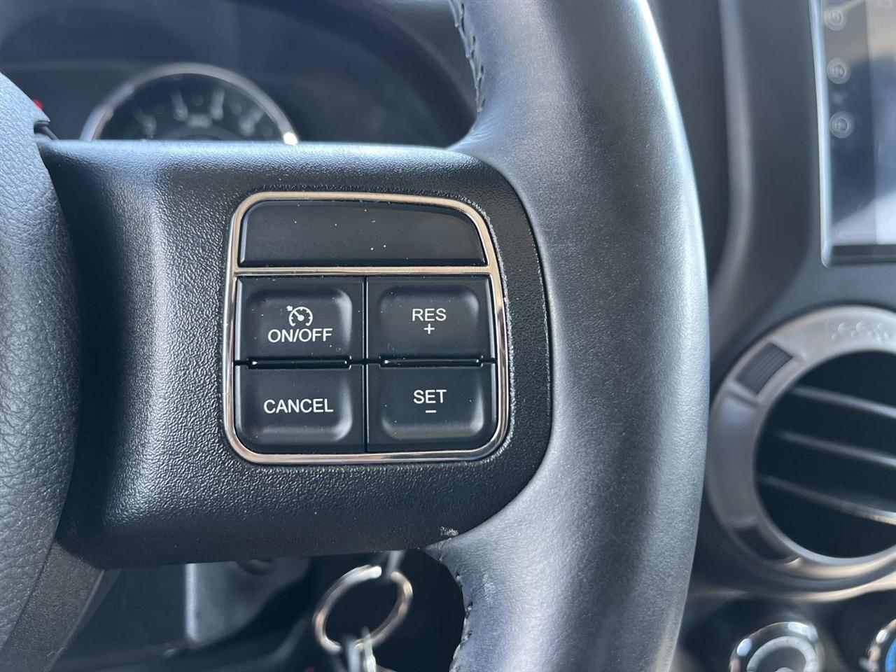 Jeep Wrangler Unlimited 4WD 4dr Sport 2013