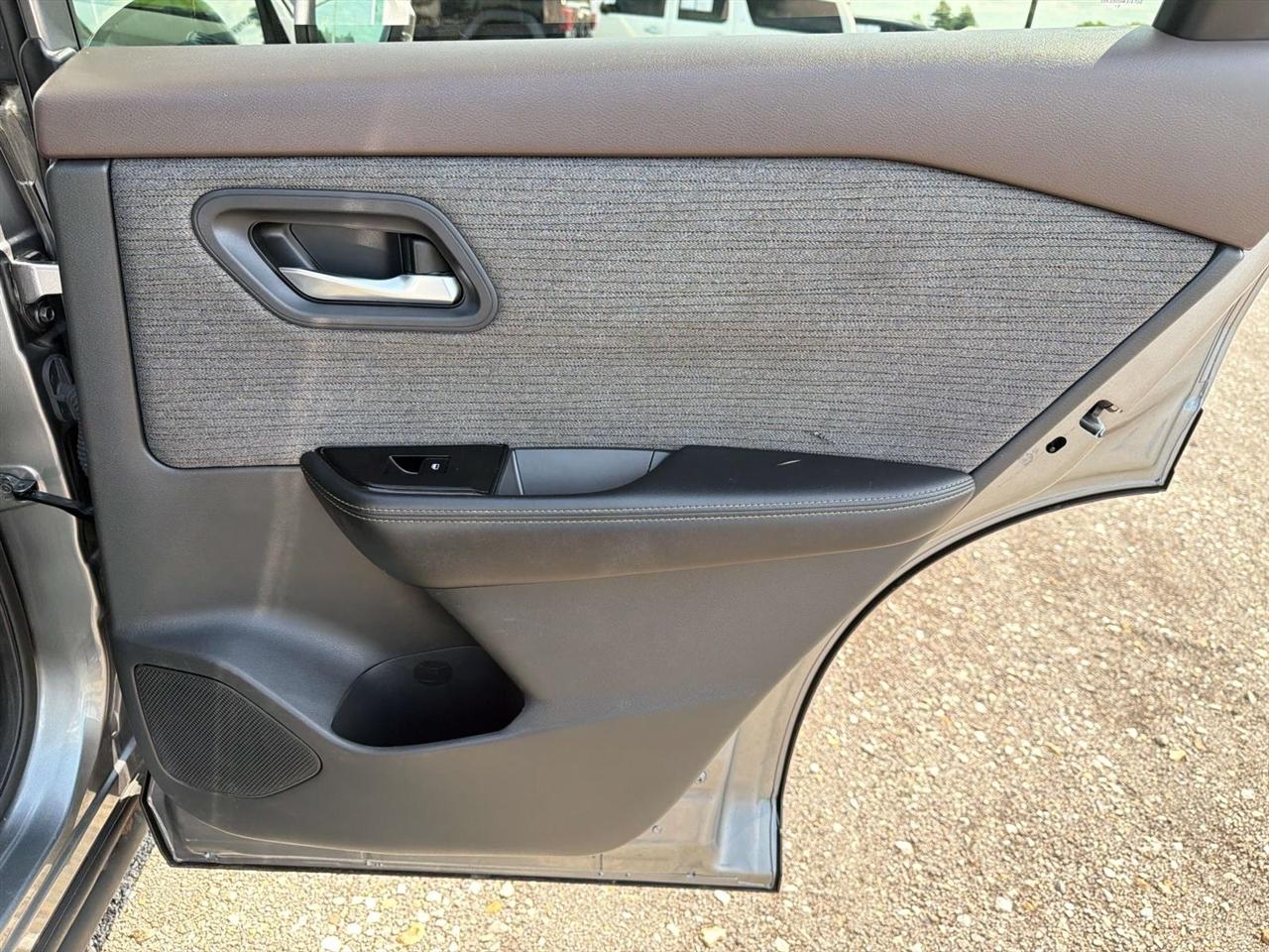Nissan Rogue FWD SV 2022