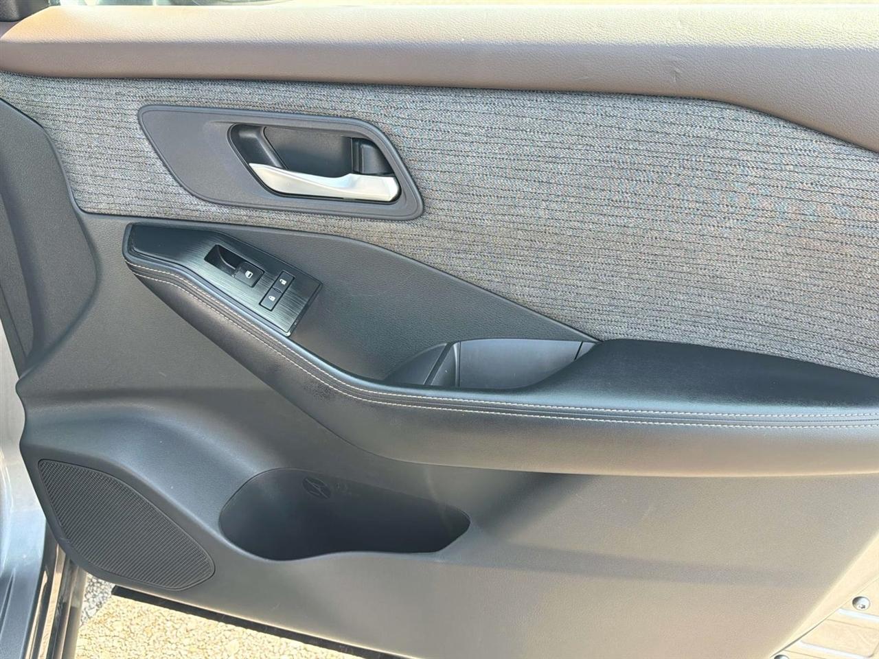 Nissan Rogue FWD SV 2022
