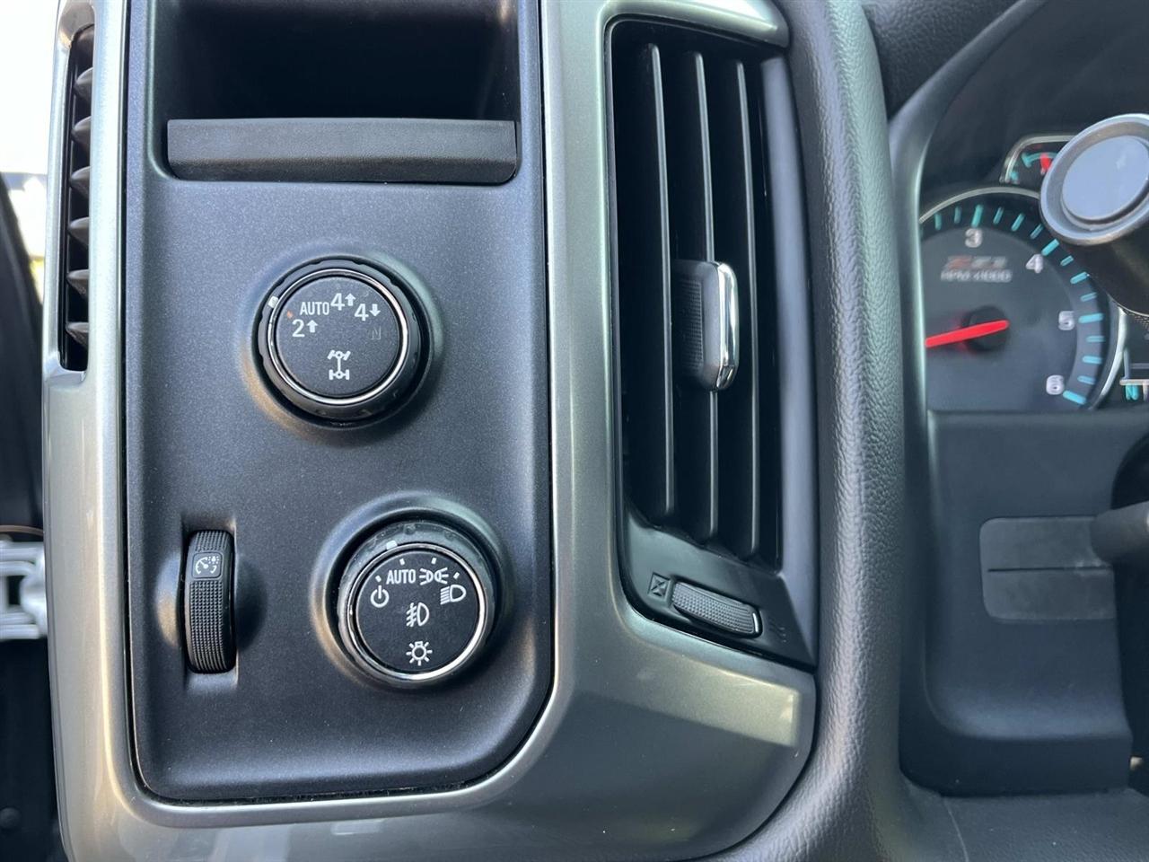 Chevrolet Silverado 1500 4WD Double Cab 143.5" LT w/2LT 2017