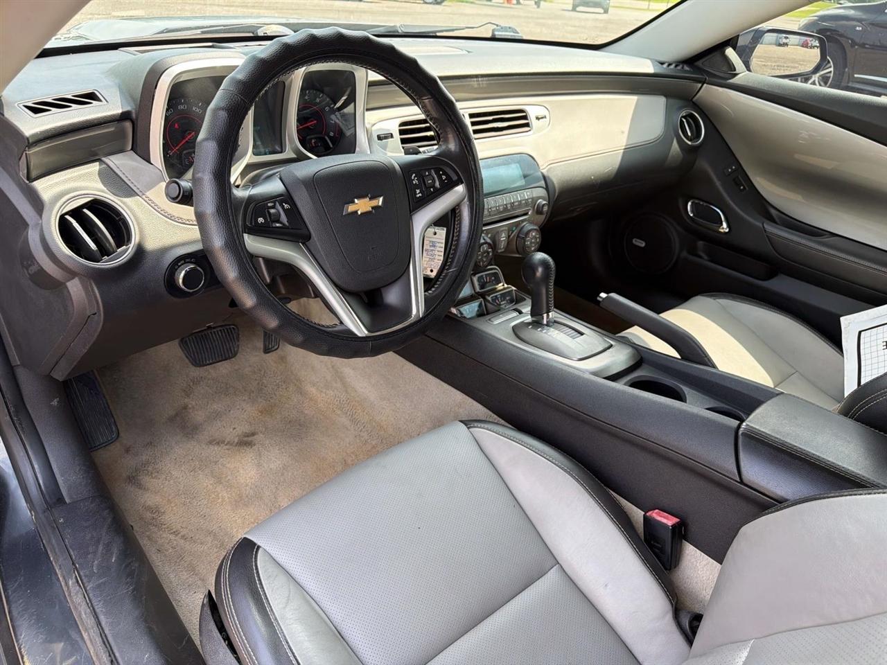 Chevrolet Camaro 2dr Cpe 2LT 2012