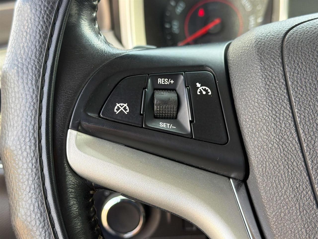 Chevrolet Camaro 2dr Cpe 2LT 2012