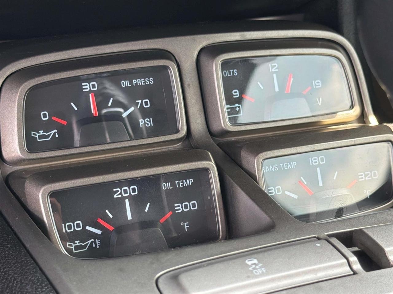 Chevrolet Camaro 2dr Cpe 2LT 2012