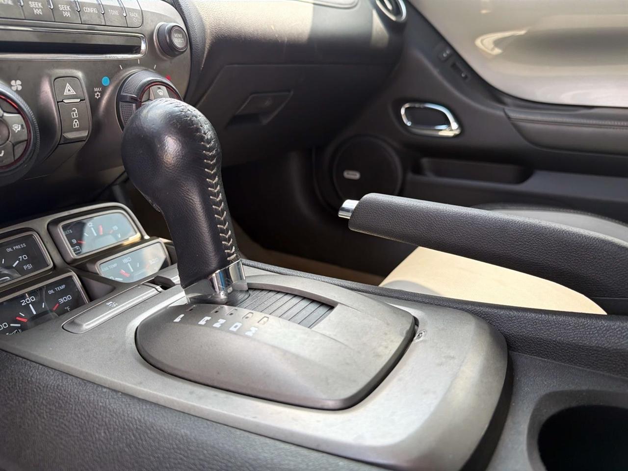Chevrolet Camaro 2dr Cpe 2LT 2012