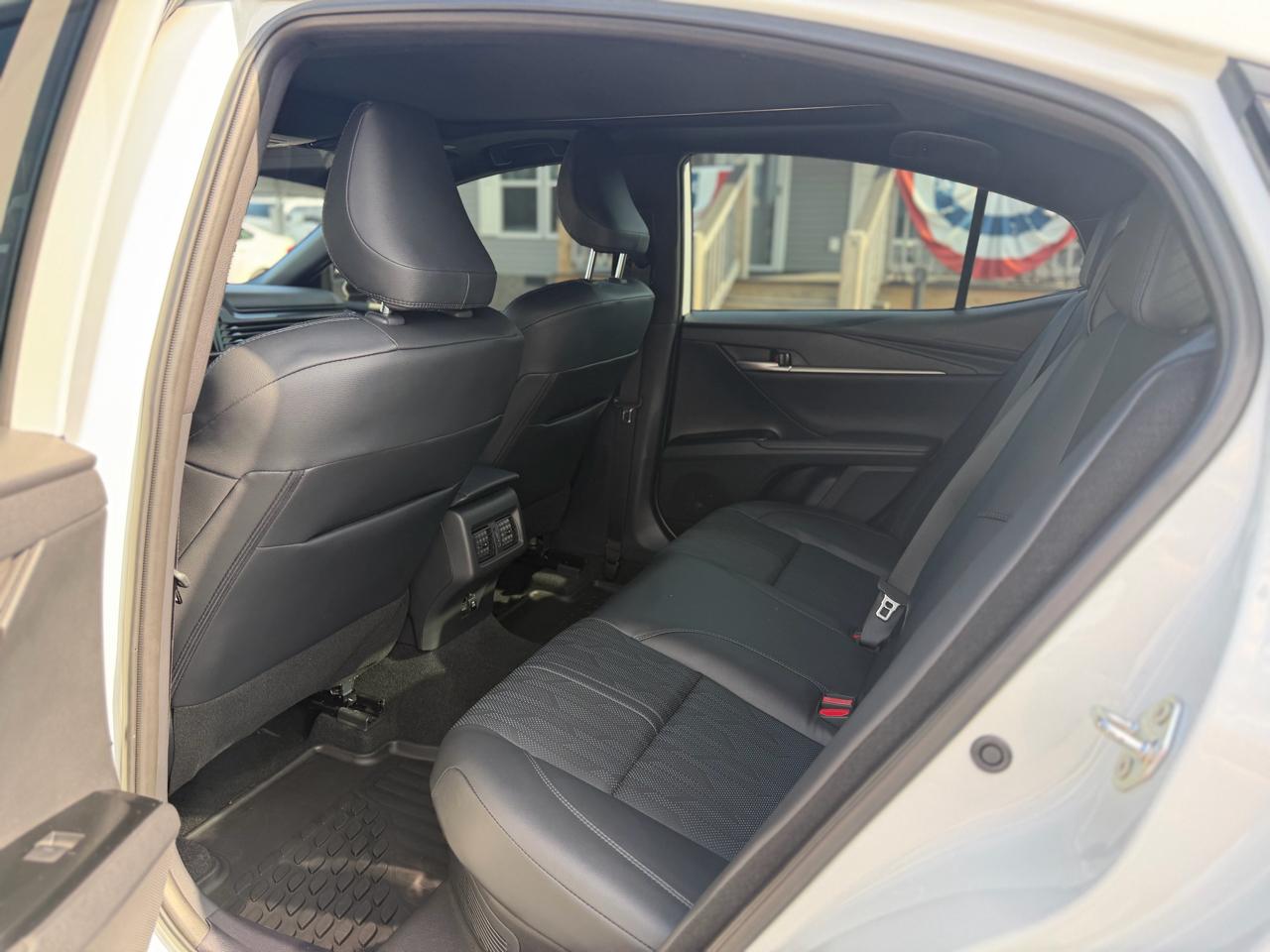 Toyota Camry Hybrid XSE Auto 2025