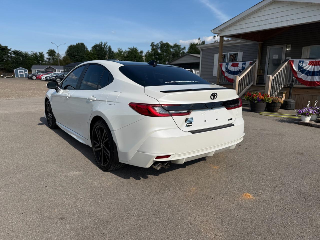 Toyota Camry Hybrid XSE Auto 2025