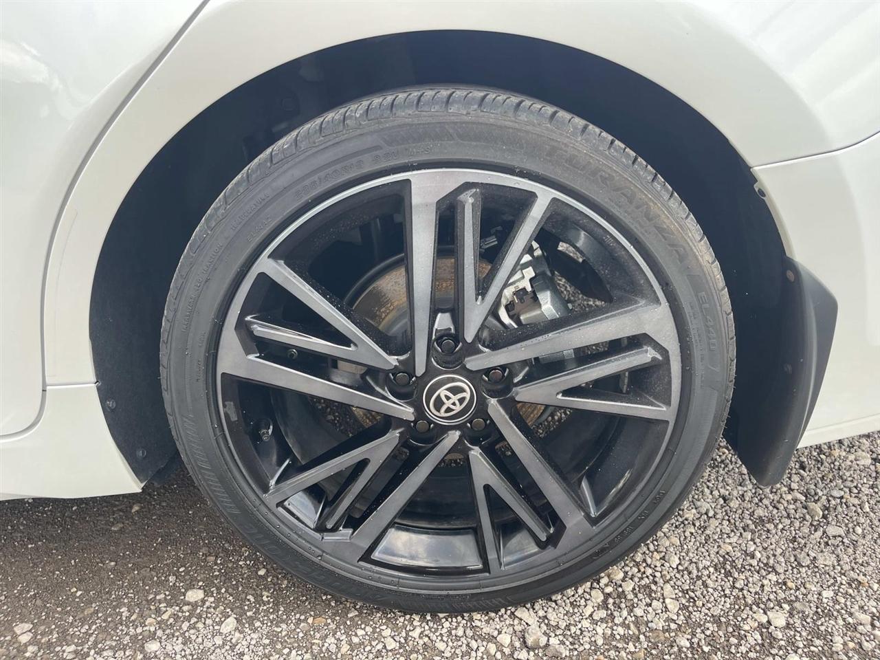 Toyota Camry Hybrid XSE Auto 2025