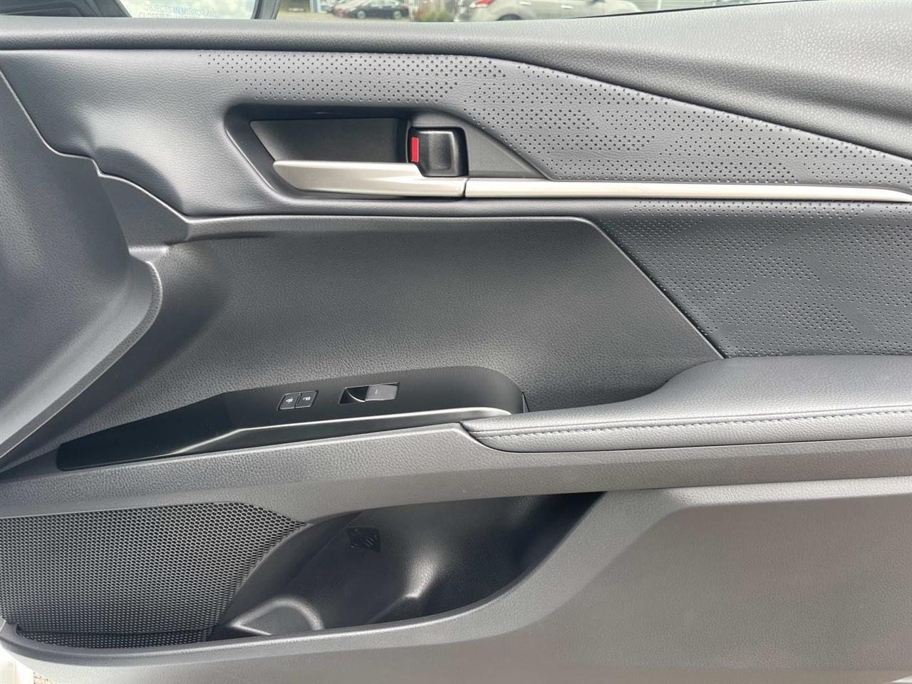 Toyota Camry Hybrid XSE Auto 2025